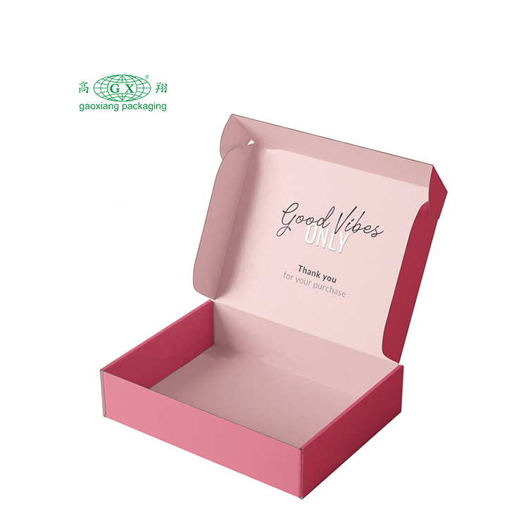 Caja de correo de papel corrugado ecológico personalizada con linda chica de anime rosa para el inicio cosmético de belleza y cuidado de la piel