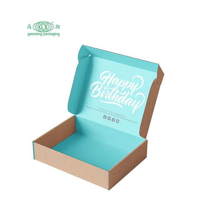 2022 Fabricación de cajas de correo de colores personalizadas Cajas de cartón corrugado Cajas de embalaje de ropa duradera