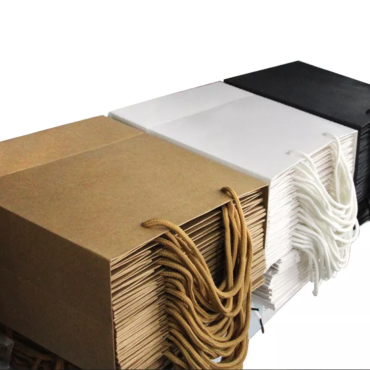 Bolsa de papel para llevar personalizada, bolsa de papel para ropa de compras de moda, bolsas de papel kraft marrón